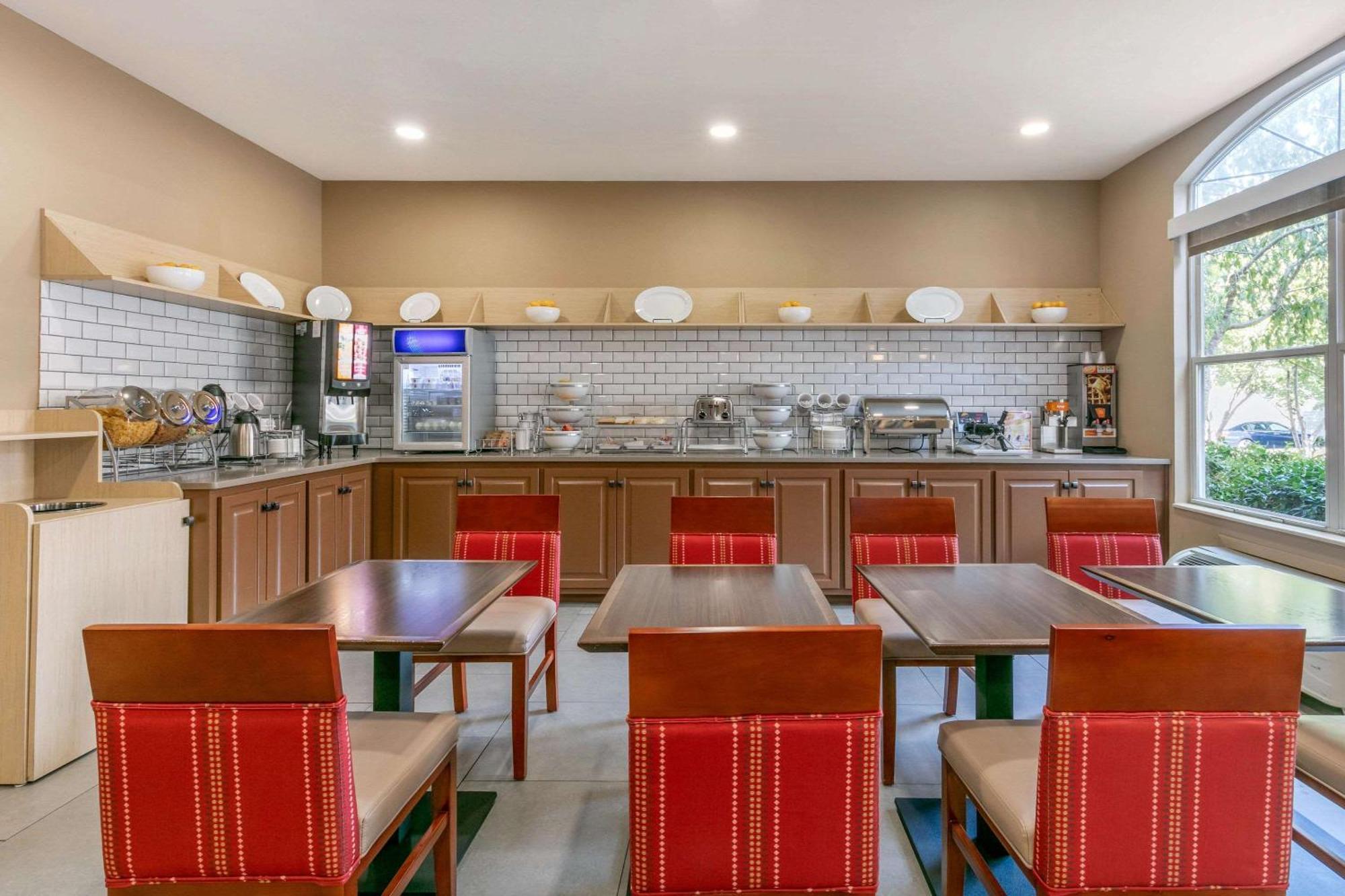 Comfort Inn & Suites Nashville Franklin Cool Springs Екстериор снимка